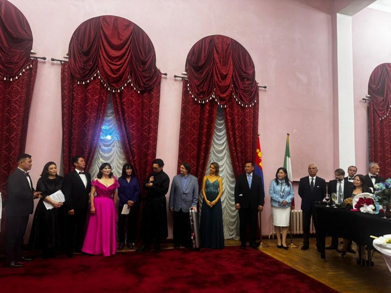 40e4ac2c-0374-44b8-ab62-f362dcb90904